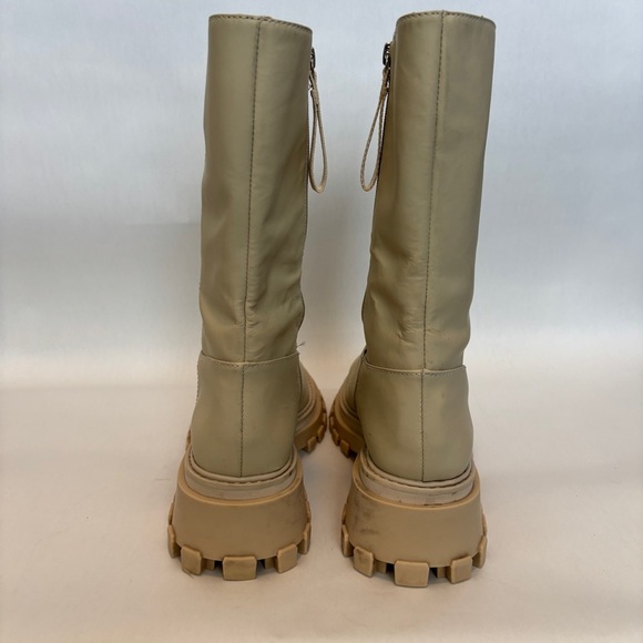 SCHUTZ womens Juany Eggshell Lug Sole side zip Combat & Moto Boots size 8.5 - Picture 5 of 14